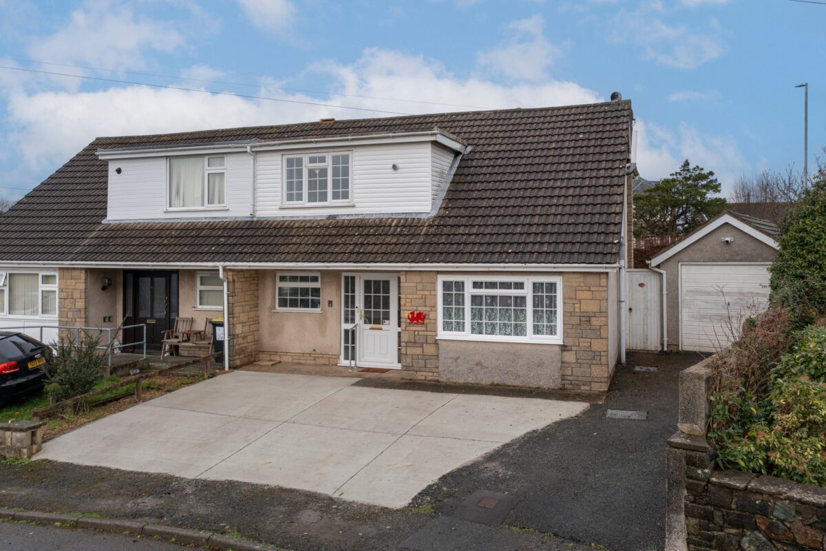 Bunkers Hill, Milford Haven, SA73 1AG