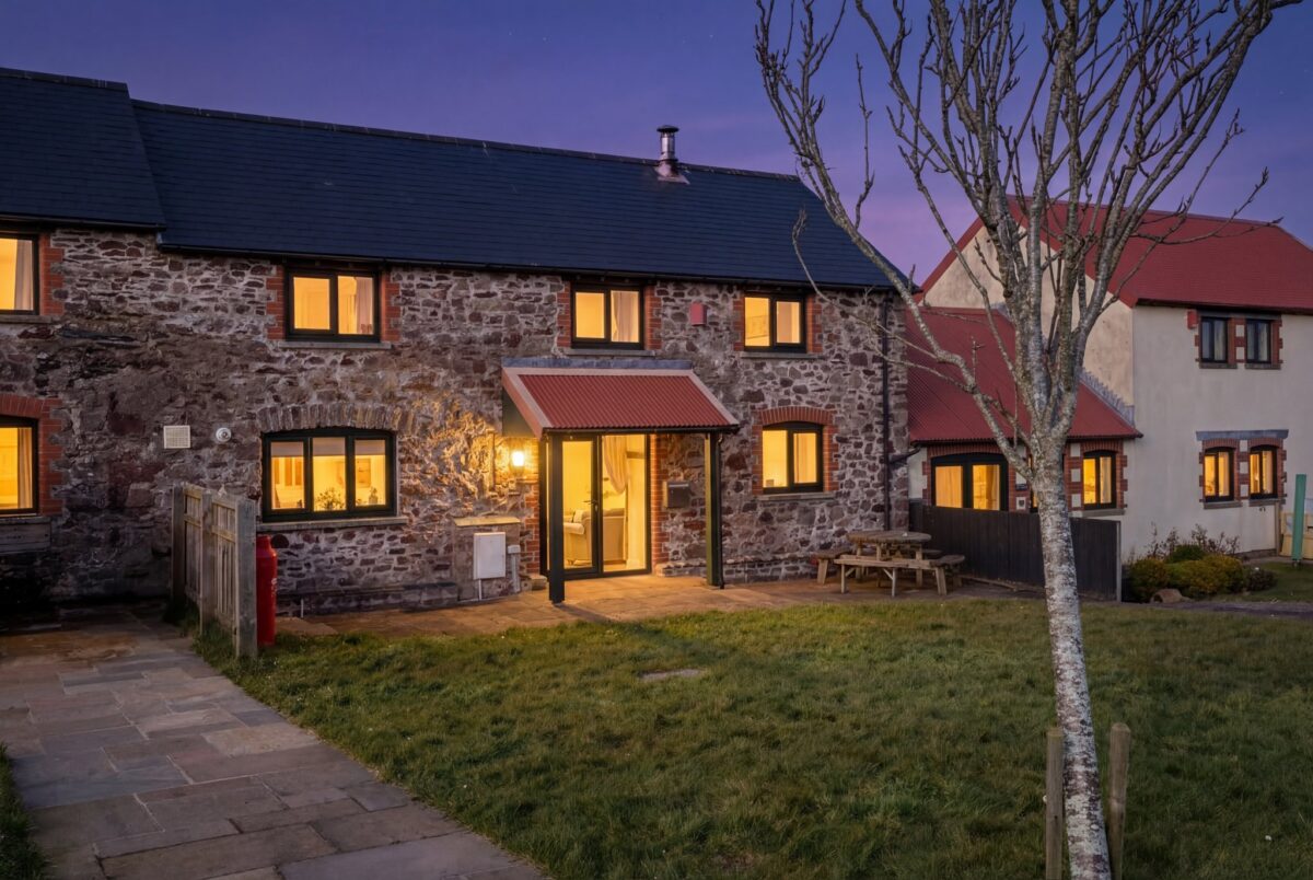 St Ishmaels, SA62 3DN