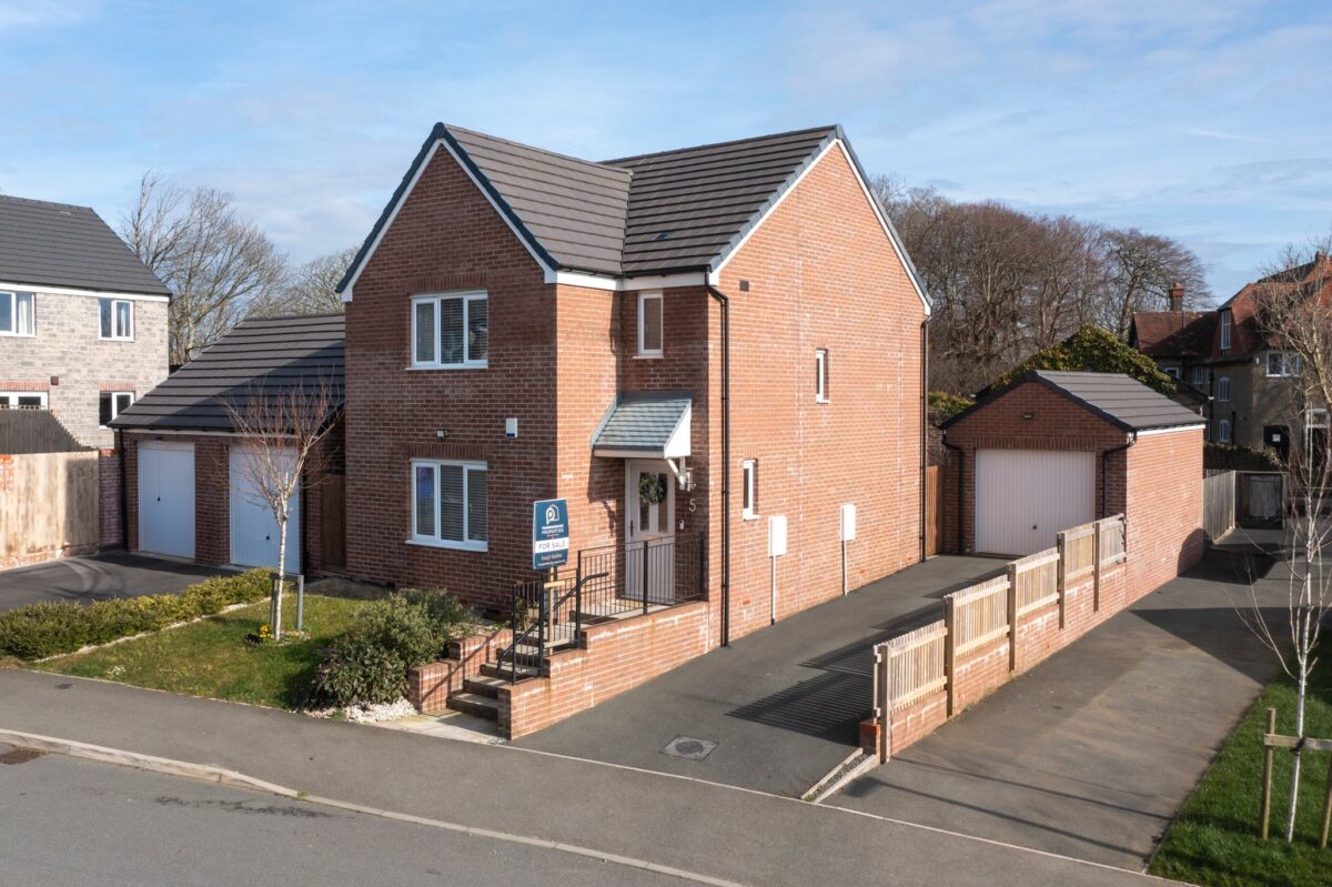 Tasker Way, Haverfordwest, SA61 1FB
