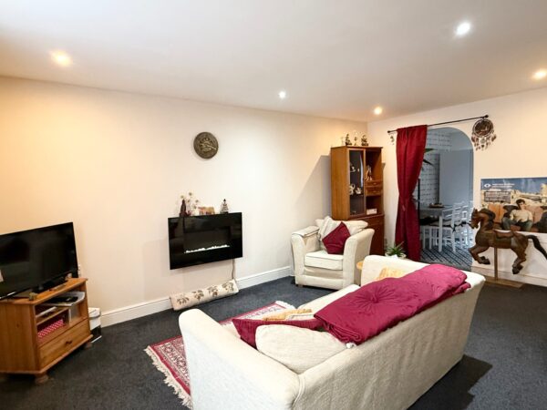 Brodog Lane, Fishguard, SA65 9NR