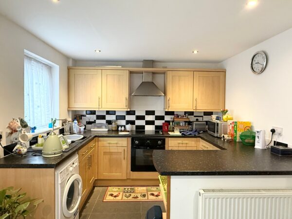 Brodog Lane, Fishguard, SA65 9NR
