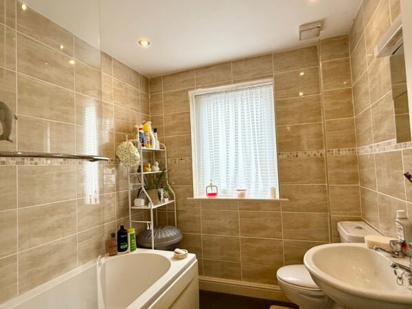 Brodog Lane, Fishguard, SA65 9NR