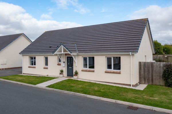 Beaconing Drive, Steynton, Milford Haven, SA73 1HF