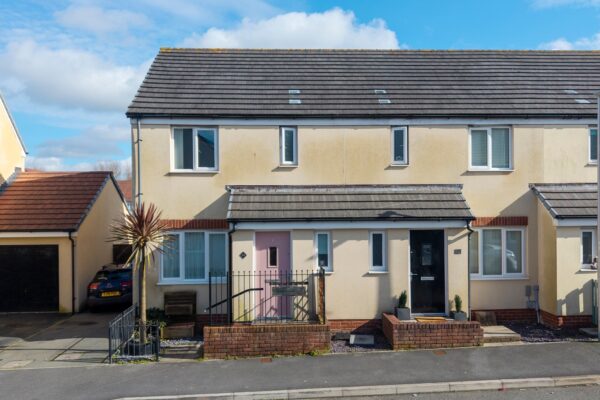 Sunningdale Drive, Milford Haven, SA73 3SA