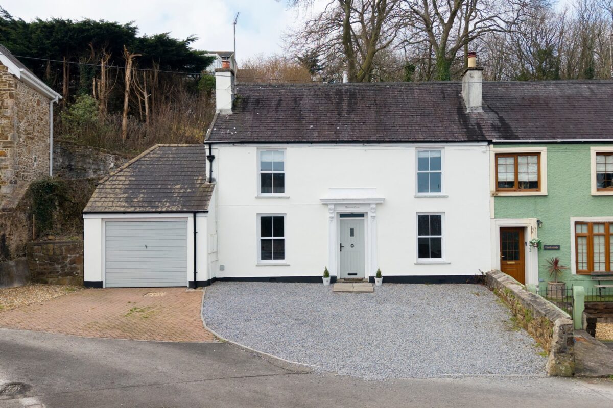 St Brides Hill, Saundersfoot, SA69 9NU