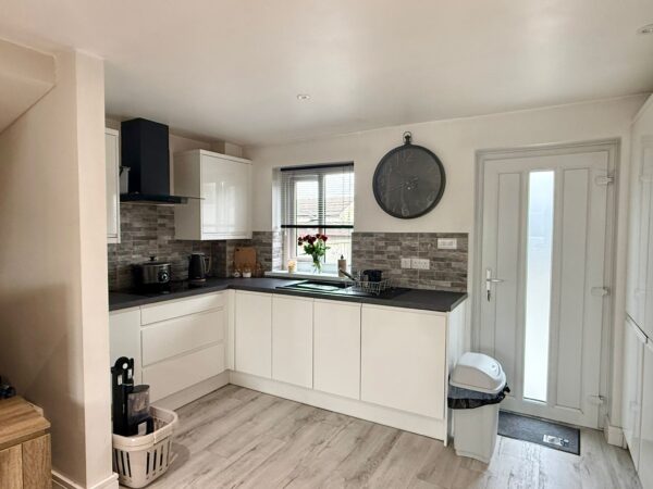 Devonshire Road, Pembroke Dock, SA72 6EE