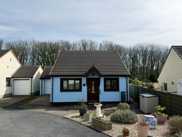 Oakfield Drive, Kilgetty, SA68 0UD