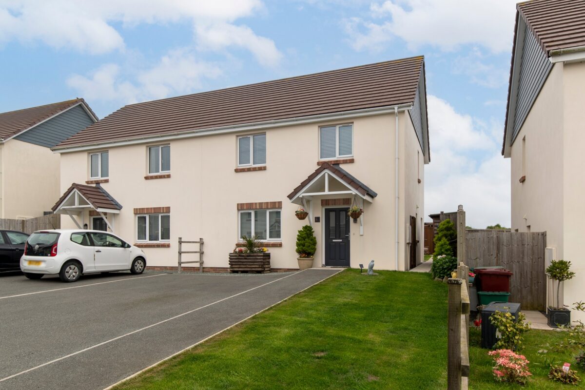 Beaconing Drive, Milford Haven, SA73 1HF