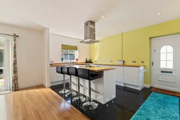 Lamborough Crescent, Clarbeston Road, SA63 4UZ