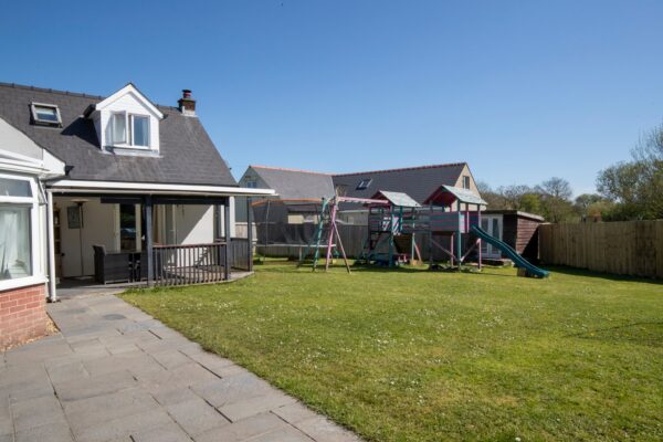 Lamborough Crescent, Clarbeston Road, SA63 4UZ