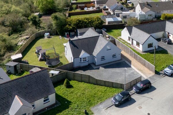 Lamborough Crescent, Clarbeston Road, SA63 4UZ