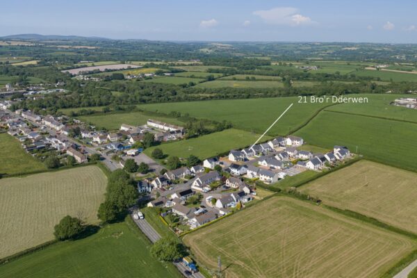 Bro'r Dderwen, Clynderwen, SA66 7NR