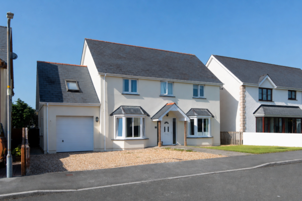 Bro'r Dderwen, Clynderwen, SA66 7NR