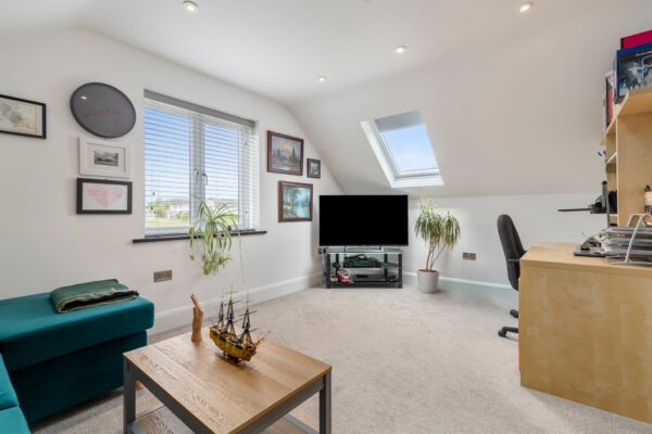 Pludds Meadow, Carmarthen, SA33 4UJ