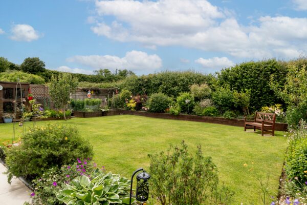 Pludds Meadow, Carmarthen, SA33 4UJ