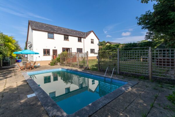 Valley Road, Saundersfoot, SA69 9BP