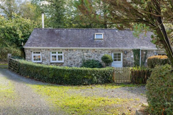 Ivy Court, Llysyfran, SA63 4RS