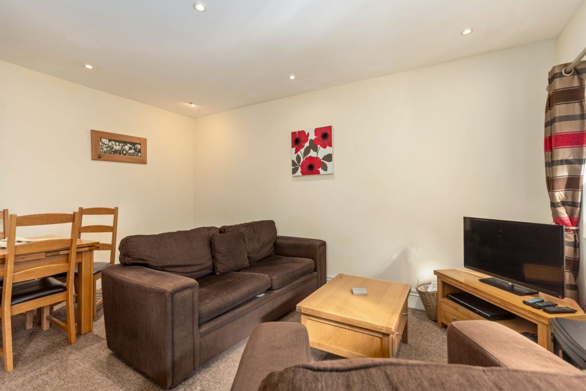 Ivy Court, Llysyfran, SA63 4RS