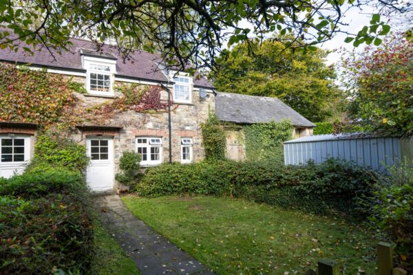 Ivy Court, Llysyfran, SA63 4RS