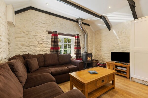 Ivy Court, Llysyfran, SA63 4RS
