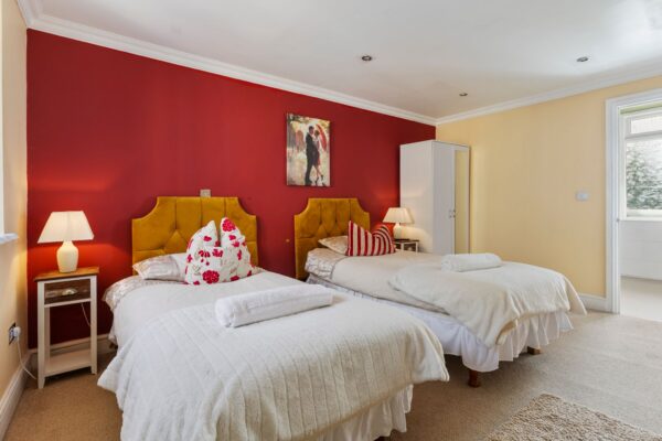 Narberth Road, Tenby, SA70 8TH