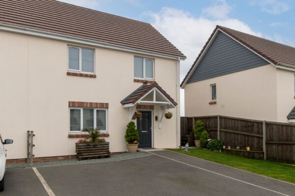 Beaconing Drive, Milford Haven, SA73 1HF